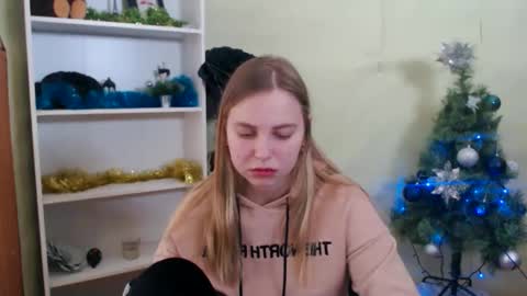 klerkarina online show from 12-27-24, 09:17