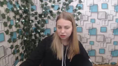 klerkarina online show from 01-06-25, 05:19