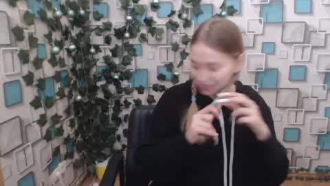 klerkarina online show from 01-25-25, 06:23