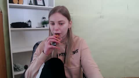 klerkarina online show from 02-13-25, 06:20