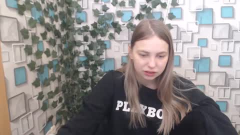 klerkarina online show from 03-05-25, 05:40