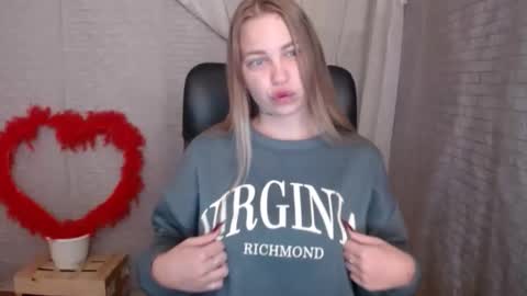 klerkarina online show from 10-07-25, 05:37