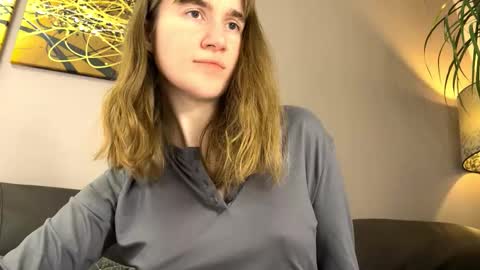 Kleya online show from 11-21-25, 07:01