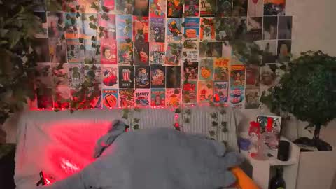 Klin online show from 09-11-25, 01:49