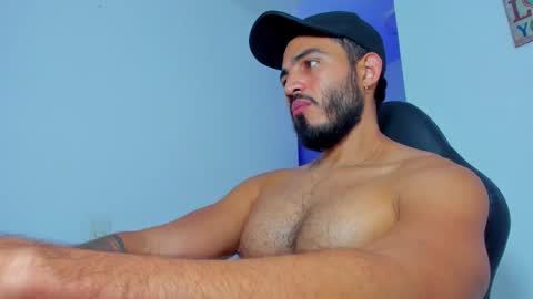 Snapshot of klinsmannwalton chatting on 11-17-25, 03:34 klinsmannwalton online show from 11-17-25, 03:34