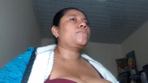 Snapshot of kloe_boobs chatting on 10-24-25, 08:44 Kloe online show from 10-24-25, 08:44