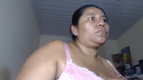 Snapshot of kloe_boobs chatting on 11-09-25, 05:44 Kloe online show from 11-09-25, 05:44