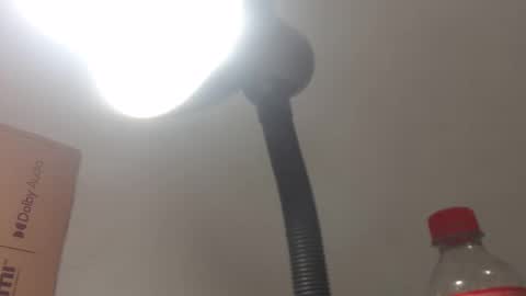 Snapshot of kloe_boobs chatting on 11-21-25, 01:21 Kloe online show from 11-21-25, 01:21