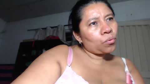 Snapshot of kloe_boobs chatting on 11-25-25, 06:02 Kloe online show from 11-25-25, 06:02