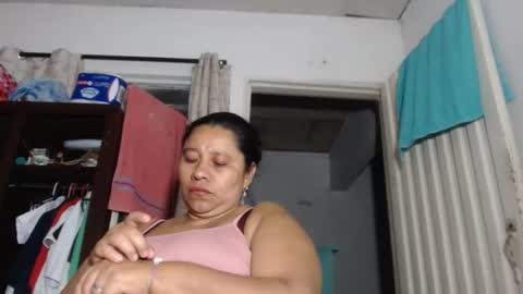 Snapshot of kloe_boobs chatting on 12-04-25, 04:44 Kloe online show from 12-04-25, 04:44