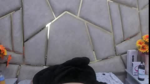 kloe online show from 01-13-25, 07:21