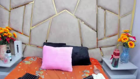 kloe online show from 09-10-25, 04:34