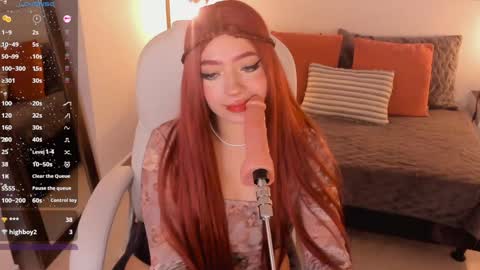 Snapshot of kloe_raize chatting on 01-14-25, 10:12 Kloe online show from 01-14-25, 10:12