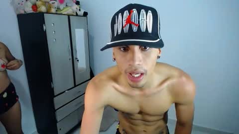 kloeandjersi online show from 04-21-26, 01:29