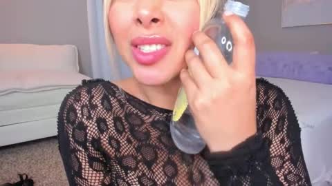 Snapshot of kloewandan chatting on 02-21-25, 06:18 kloewandan online show from 02-21-25, 06:18