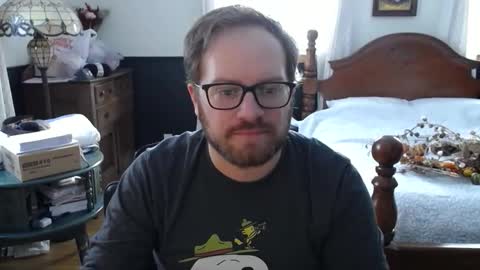 Snapshot of km0079 chatting on 11-30-25, 07:40 Kris online show from 11-30-25, 07:40