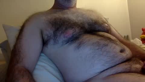 Snapshot of knbnyc chatting on 12-05-24, 12:52 knbnyc online show from 12-05-24, 12:52