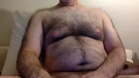 Snapshot of knbnyc chatting on 12-18-25, 12:49 knbnyc online show from 12-18-25, 12:49