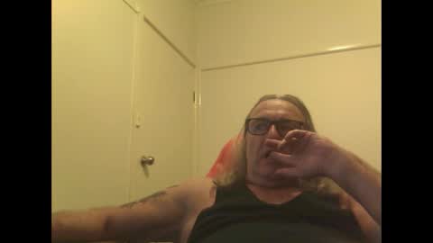 Snapshot of knobout chatting on 03-23-26, 10:52 knobout online show from 03-23-26, 10:52