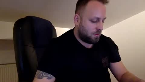 hugo online show from 03-12-26, 02:50