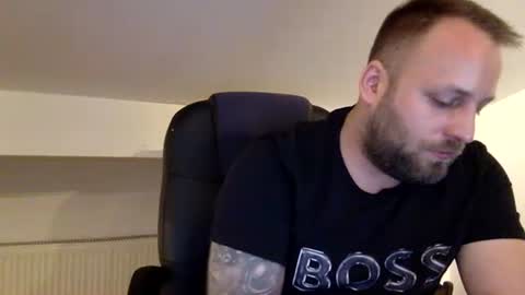 hugo online show from 03-29-26, 02:00