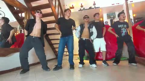 Snapshot of kobayaske chatting on 02-24-25, 03:44 kobayaske online show from 02-24-25, 03:44