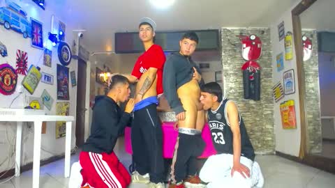 Snapshot of kobayaske chatting on 09-30-25, 09:42 kobayaske online show from 09-30-25, 09:42