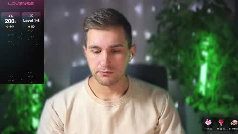 Snapshot of kochka25 chatting on 02-26-25, 04:03 Sweet boy online show from 02-26-25, 04:03