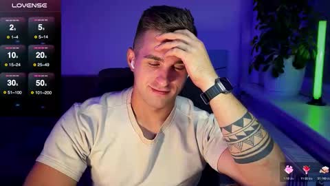 Snapshot of kochka25 chatting on 09-11-25, 06:41 Sweet boy online show from 09-11-25, 06:41