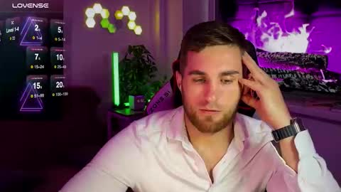 Snapshot of kochka25 chatting on 11-01-25, 12:51 Sweet boy online show from 11-01-25, 12:51