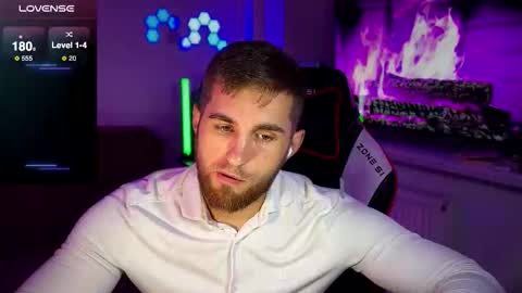 Snapshot of kochka25 chatting on 11-02-25, 03:25 Sweet boy online show from 11-02-25, 03:25