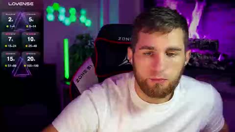 Snapshot of kochka25 chatting on 11-13-25, 12:15 Sweet boy online show from 11-13-25, 12:15