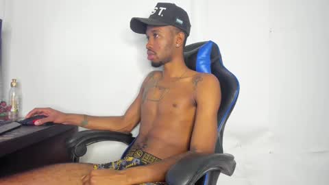 Snapshot of kofi_exotic_ chatting on 02-26-25, 05:39 kofi online show from 02-26-25, 05:39