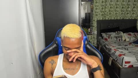 Snapshot of kofi_exotic_ chatting on 11-24-25, 05:12 kofi online show from 11-24-25, 05:12