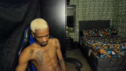 Snapshot of kofi_exotic_ chatting on 12-14-25, 08:02 kofi online show from 12-14-25, 08:02