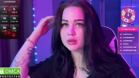 Mia online show from 01-12-25, 07:53