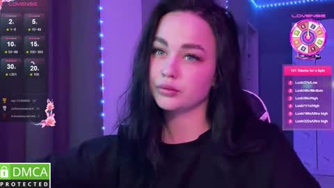 Mia online show from 03-12-25, 08:31