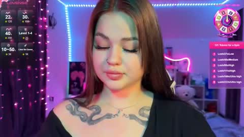 Mia online show from 11-29-25, 11:08