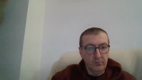 Snapshot of kolesie7 chatting on 02-09-25, 05:43 JUAN CARLOS online show from 02-09-25, 05:43