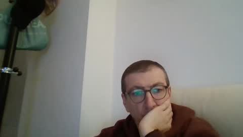 Snapshot of kolesie7 chatting on 02-23-25, 06:34 JUAN CARLOS online show from 02-23-25, 06:34