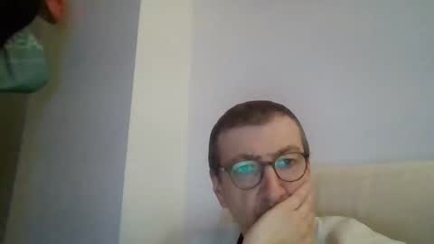 Snapshot of kolesie7 chatting on 03-04-25, 07:54 JUAN CARLOS online show from 03-04-25, 07:54