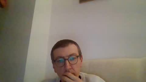 Snapshot of kolesie7 chatting on 03-10-25, 07:29 JUAN CARLOS online show from 03-10-25, 07:29