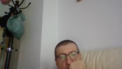 Snapshot of kolesie7 chatting on 09-11-25, 04:29 JUAN CARLOS online show from 09-11-25, 04:29