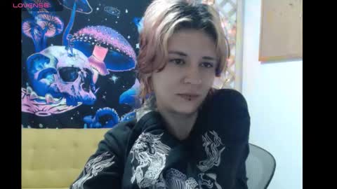 Snapshot of konekokawai chatting on 03-27-26, 10:37 konekokawai online show from 03-27-26, 10:37