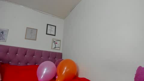 Snapshot of konie_hot chatting on 02-04-25, 04:08 konie Diaz online show from 02-04-25, 04:08