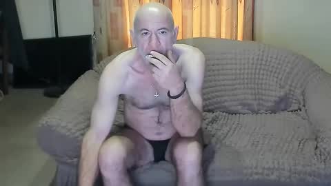 Snapshot of konstantin1970 chatting on 02-01-25, 01:20 konstantin1970 online show from 02-01-25, 01:20