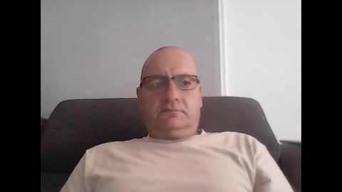 Snapshot of konsty17 chatting on 01-29-25, 02:30 konsty17 online show from 01-29-25, 02:30