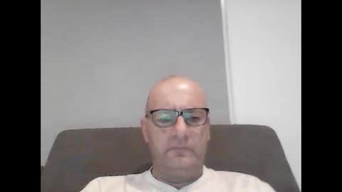 Snapshot of konsty17 chatting on 03-01-26, 09:50 konsty17 online show from 03-01-26, 09:50