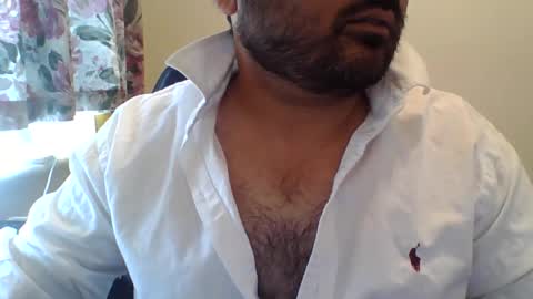 Snapshot of koollondoner chatting on 10-13-25, 10:59 Cheeky pounder online show from 10-13-25, 10:59