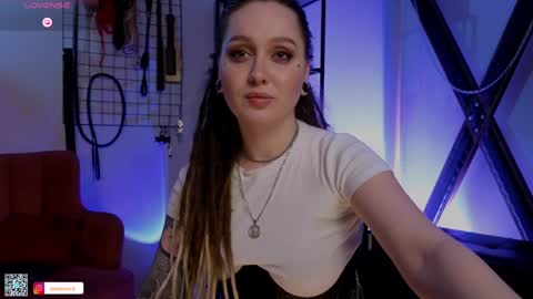 Snapshot of koracrosbie chatting on 01-15-25, 02:02 Kora TG channel online show from 01-15-25, 02:02